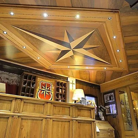 Stella Del Nord 3* クールマイユール